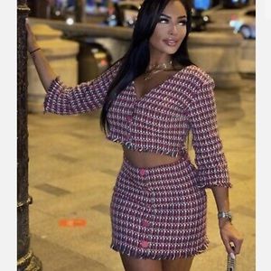 Zara Woman's High Waist Textured Jacket & Mini Pink Skirt Frayed Hem Buttons